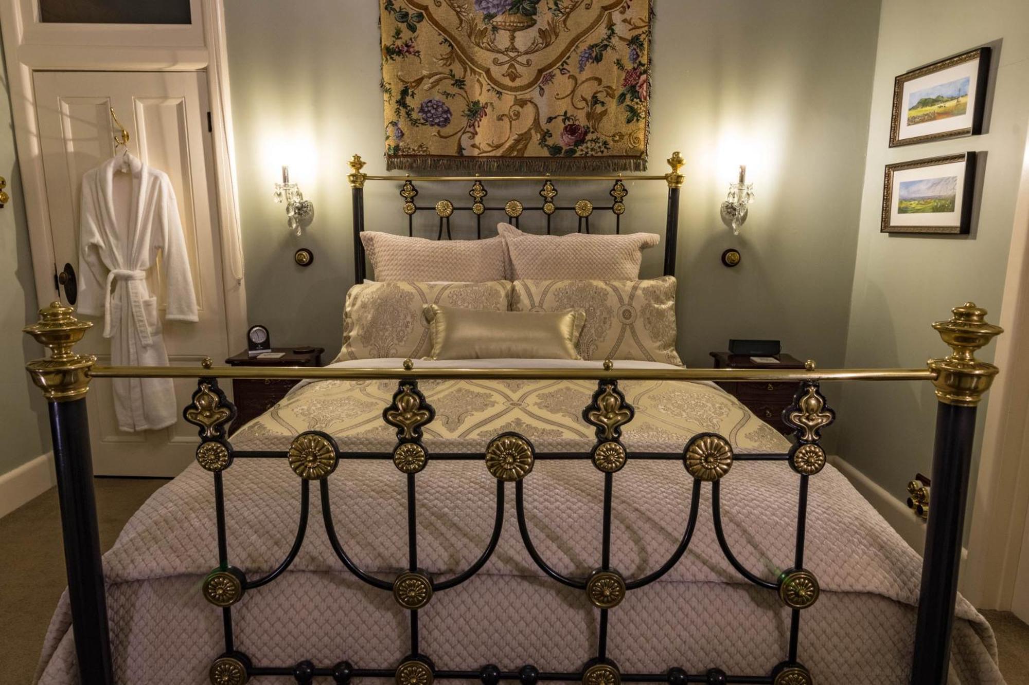 Heytesbury House Bed & Breakfast Cobden Ngoại thất bức ảnh