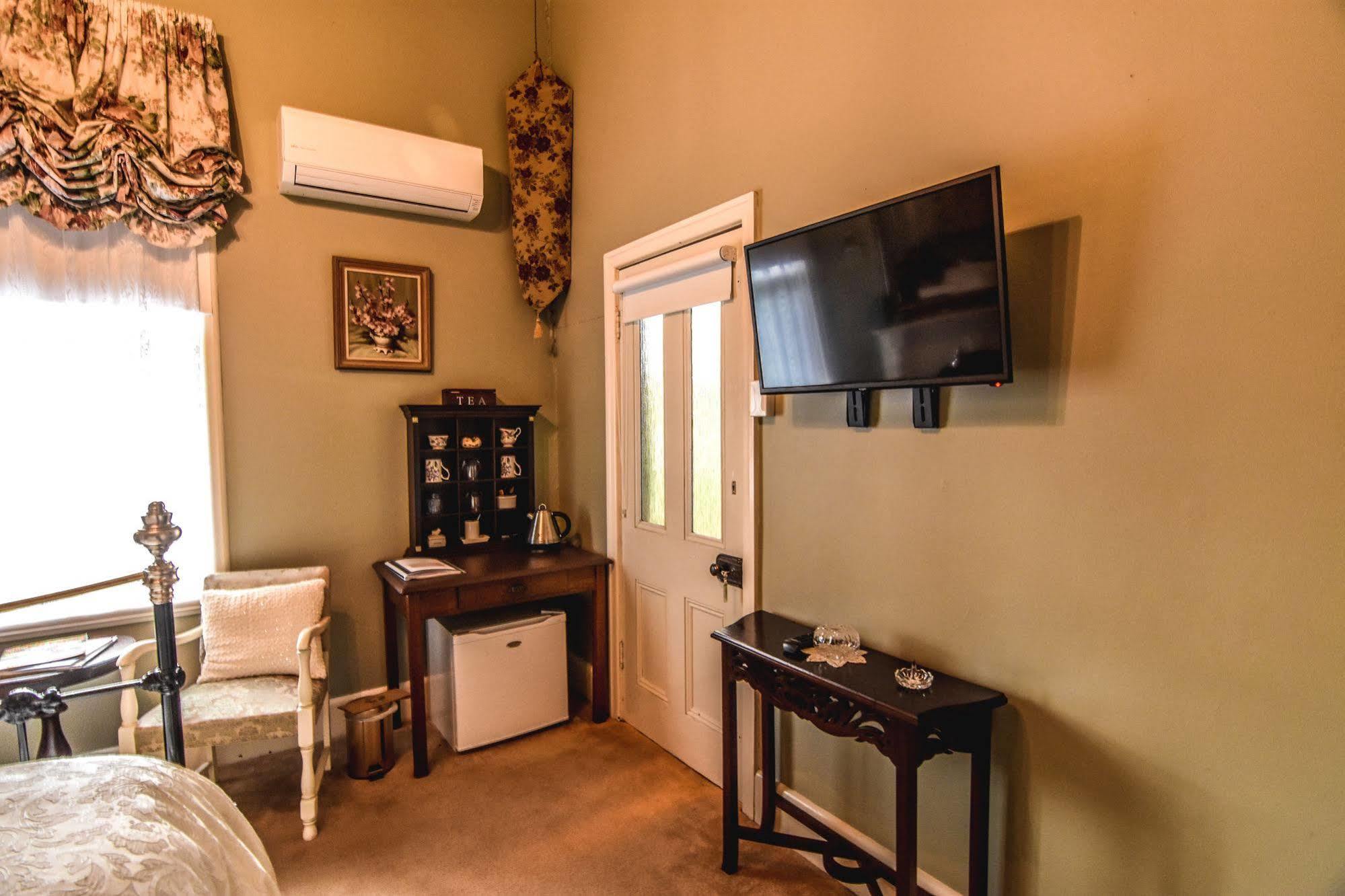 Heytesbury House Bed & Breakfast Cobden Ngoại thất bức ảnh