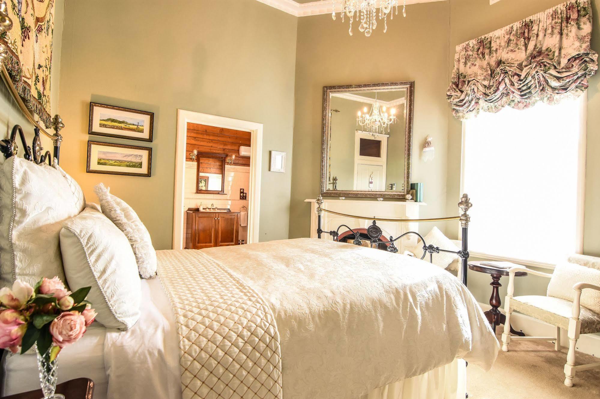 Heytesbury House Bed & Breakfast Cobden Ngoại thất bức ảnh