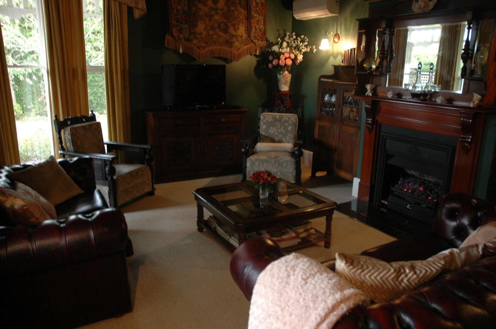 Heytesbury House Bed & Breakfast Cobden Ngoại thất bức ảnh